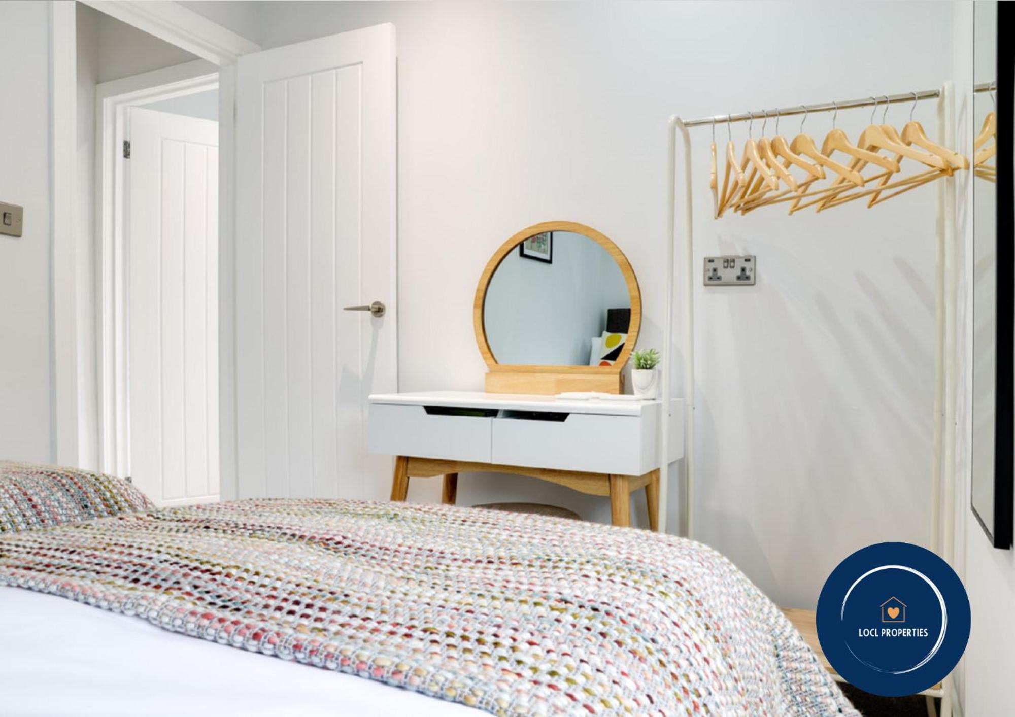 Beam End Snainton - Modern 2-Bedroom Stone Cottage Экстерьер фото