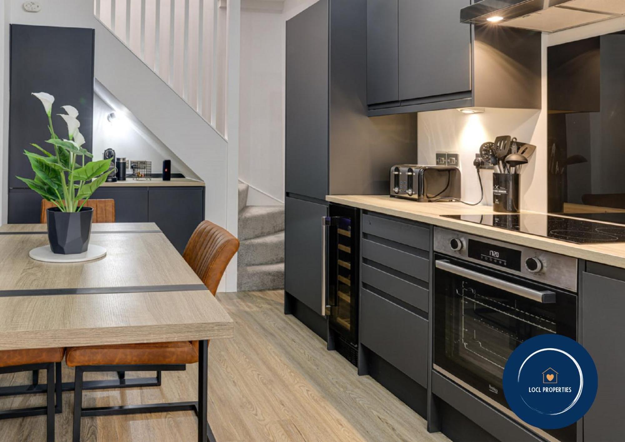 Beam End Snainton - Modern 2-Bedroom Stone Cottage Экстерьер фото
