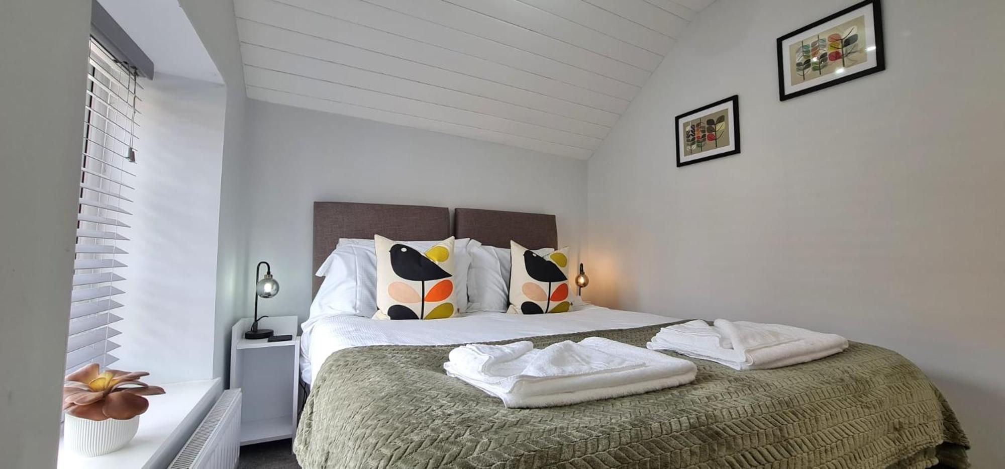 Beam End Snainton - Modern 2-Bedroom Stone Cottage Экстерьер фото